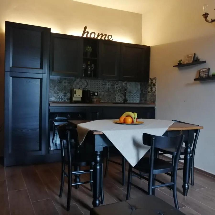 Le Finestre Sul Lago ピエディルコ エクステリア 写真