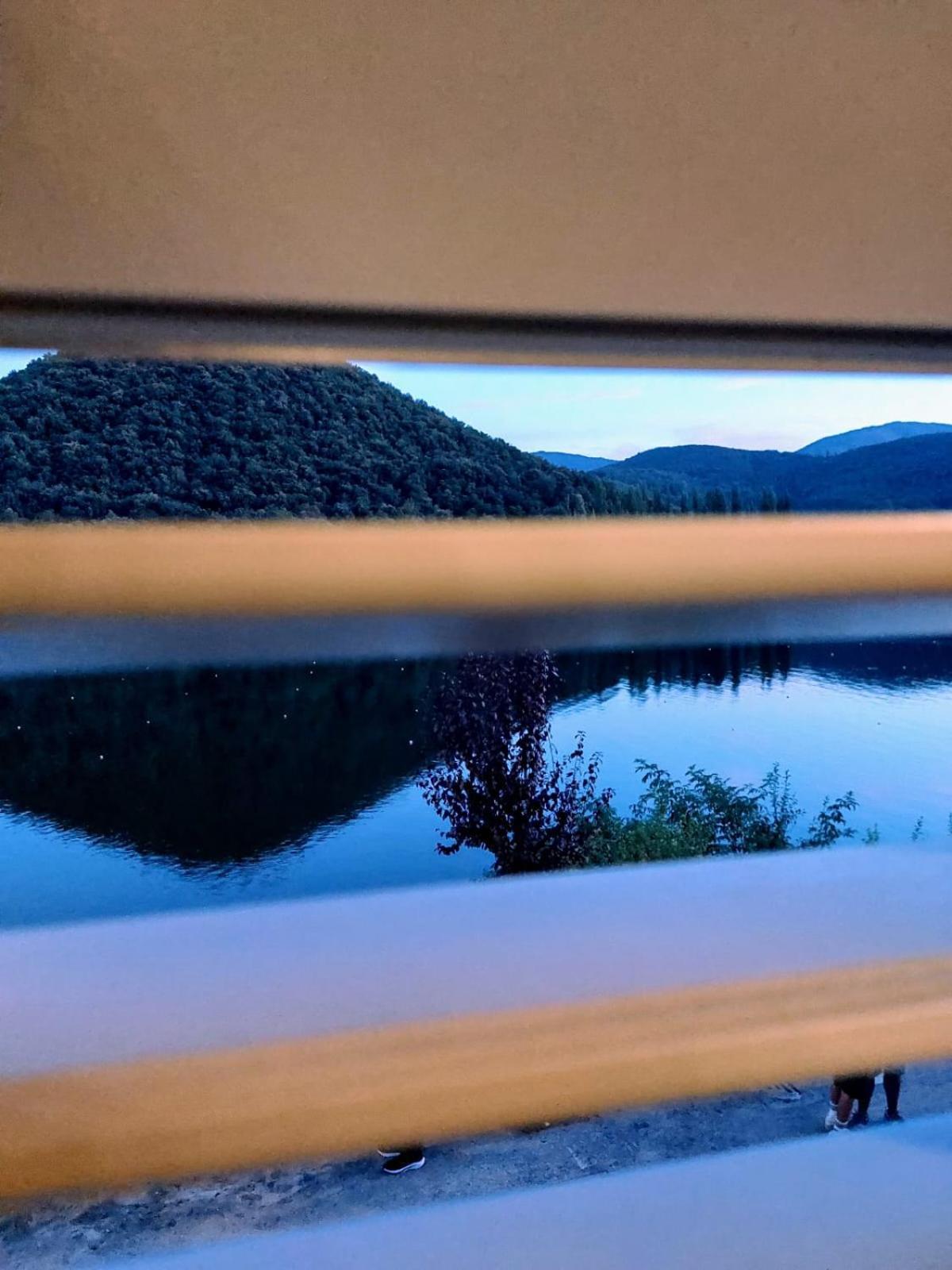 Le Finestre Sul Lago ピエディルコ エクステリア 写真
