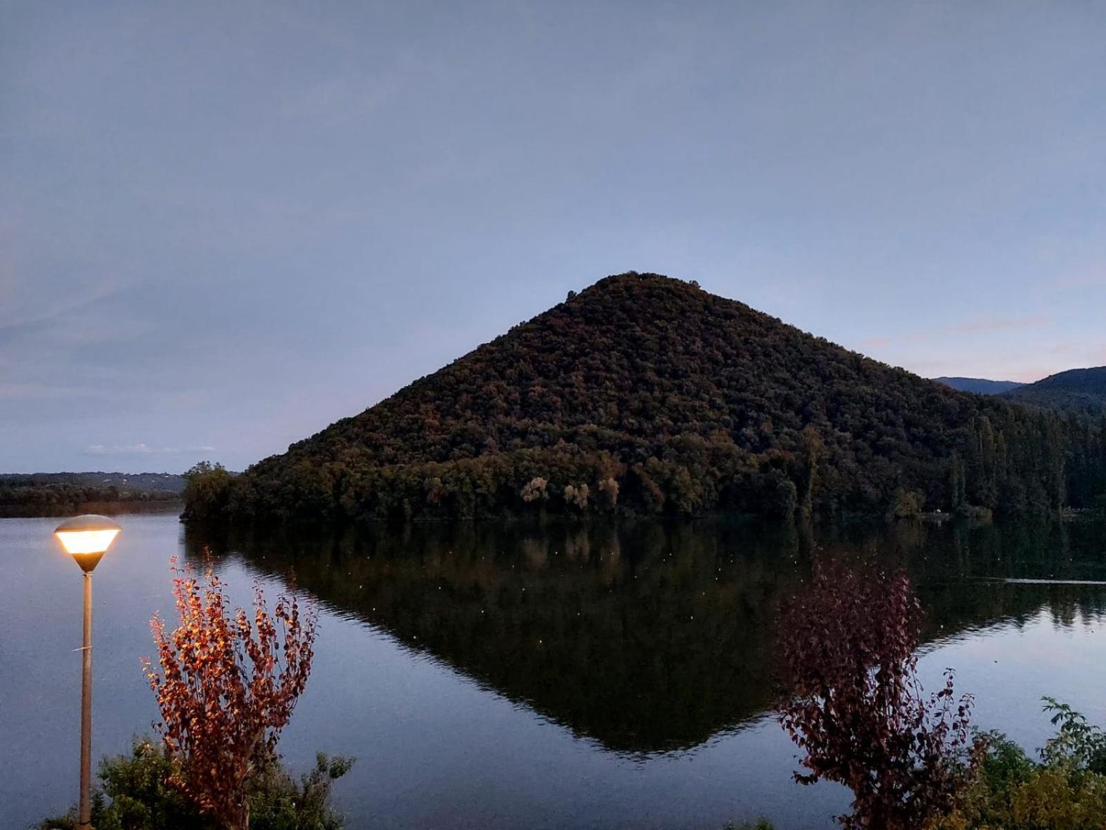 Le Finestre Sul Lago ピエディルコ エクステリア 写真