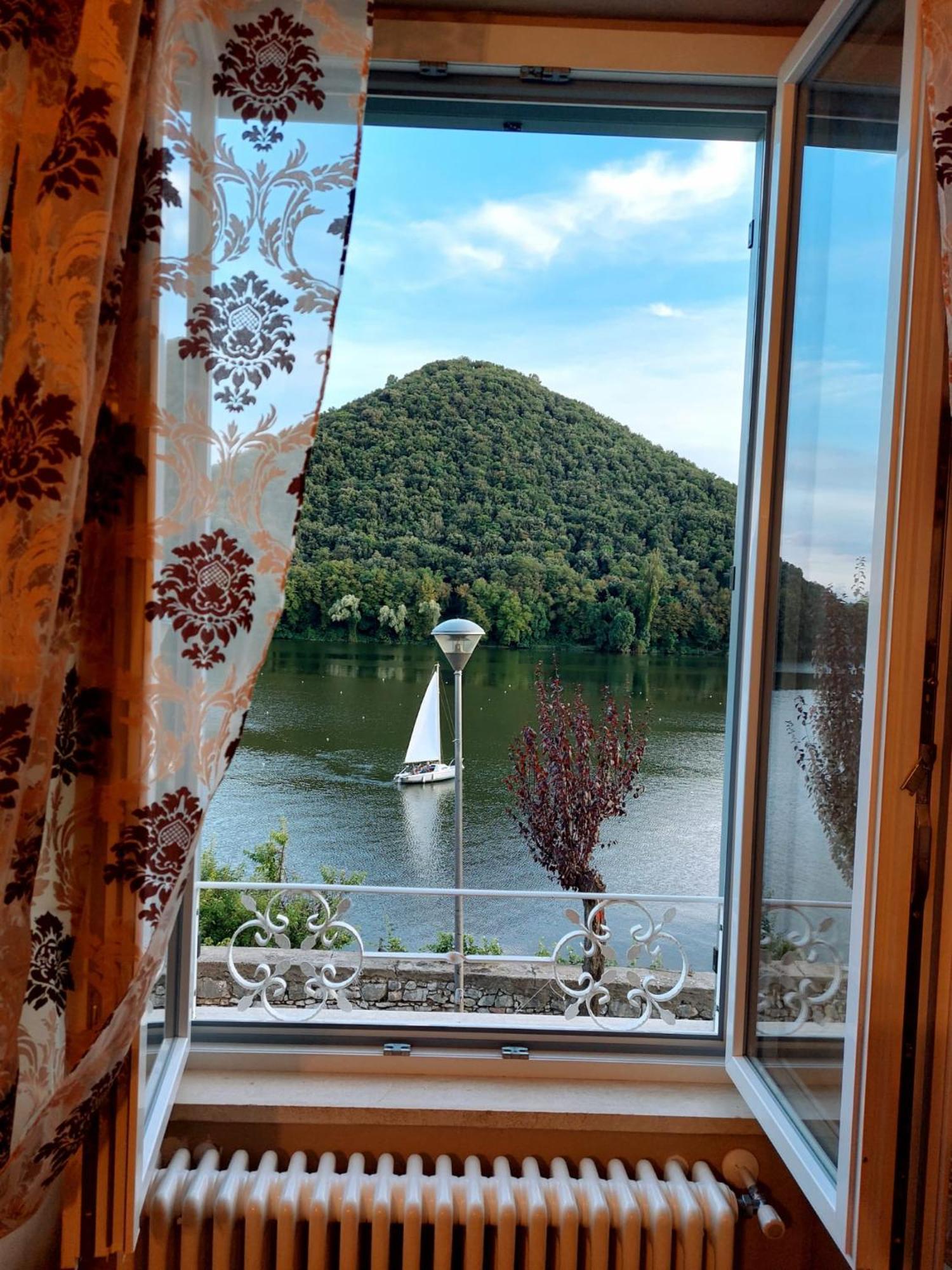Le Finestre Sul Lago ピエディルコ エクステリア 写真